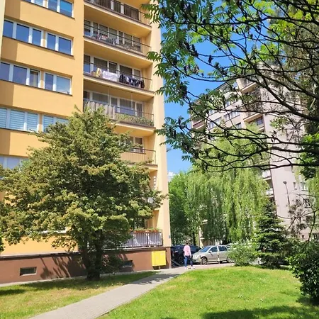 Z Balkonem Mewy, Sikornik, Klimatyzacja